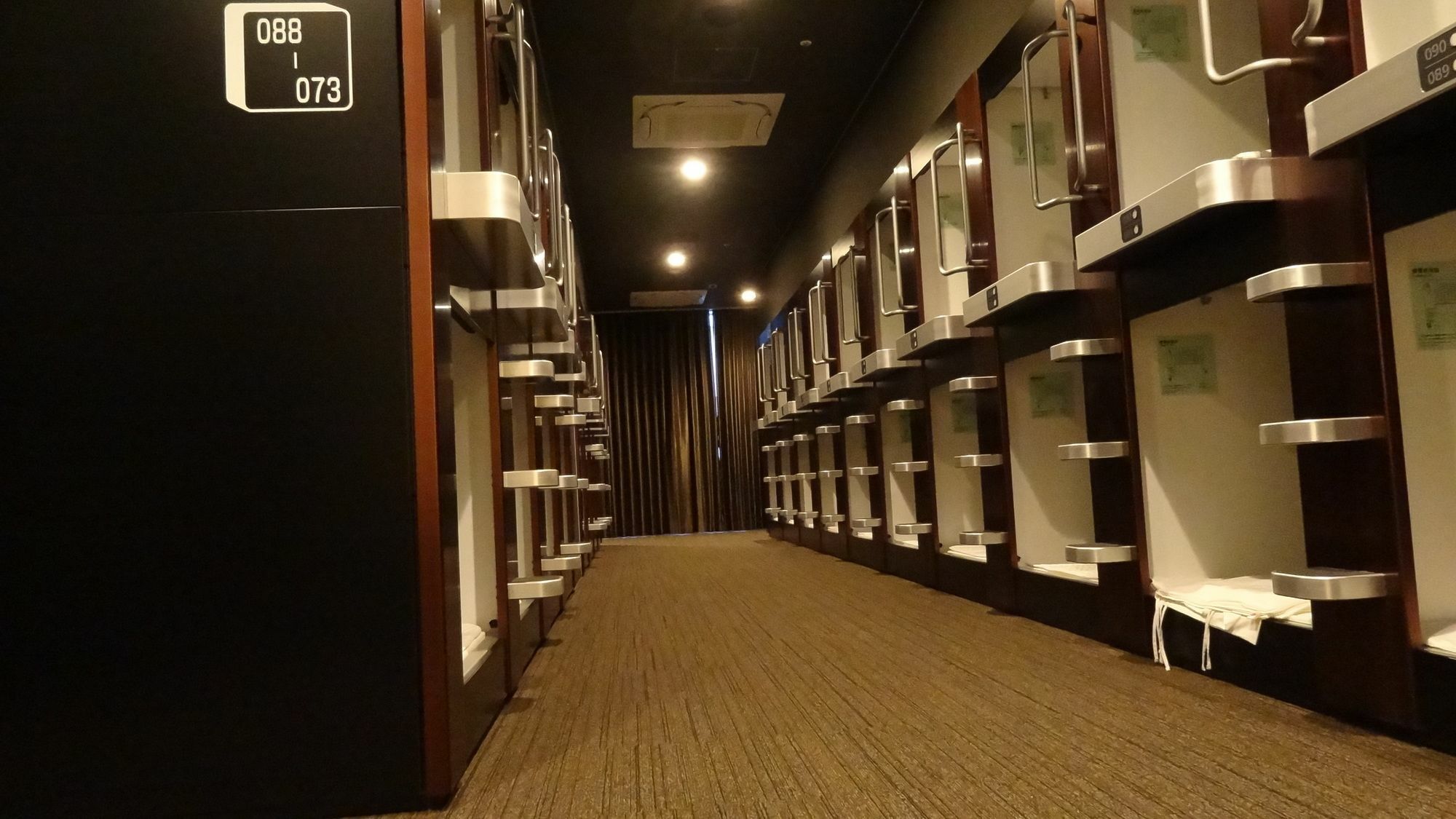 Oyado Haru'S Hotell Osaka Exteriör bild